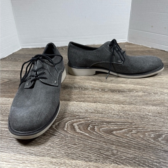 Izod Mens Shoe 8M Gray Lace-Up Dressy Canvas Memory Foam Bruce Preppy Minimalist - Picture 1 of 8